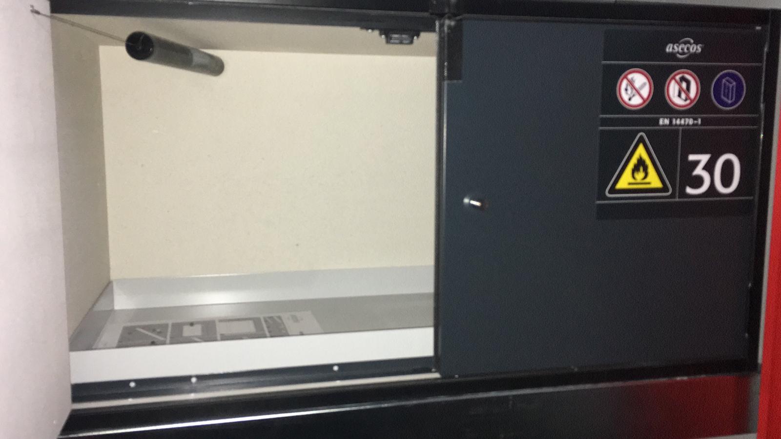 ASECOS Feuerschutzschrank T30 in rot – Bild 11