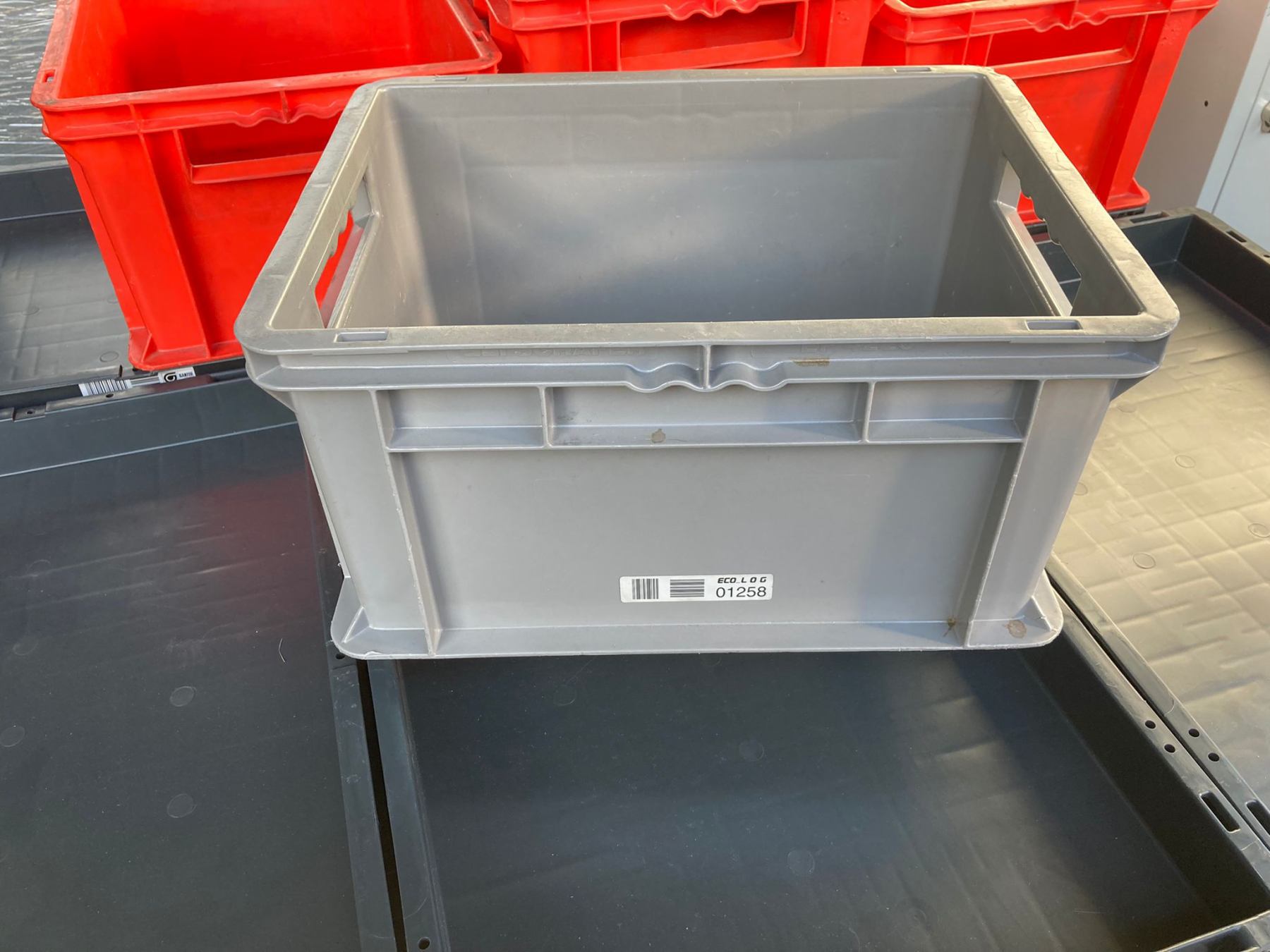 Eurokasten EF 4220 in grau von SSI Schäfer 400x300x220 gebraucht