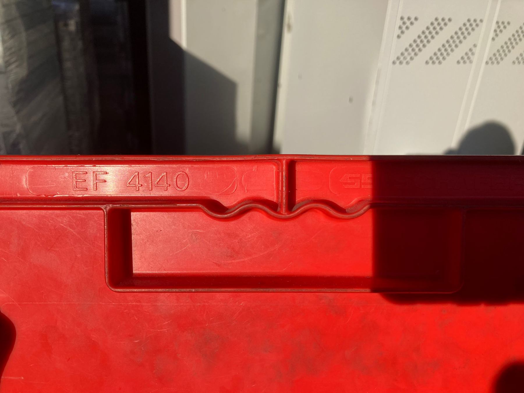 Lagerkiste EF 4140 in rot von SSI Schäfer 400x300x140 mm gebraucht – Bild 3
