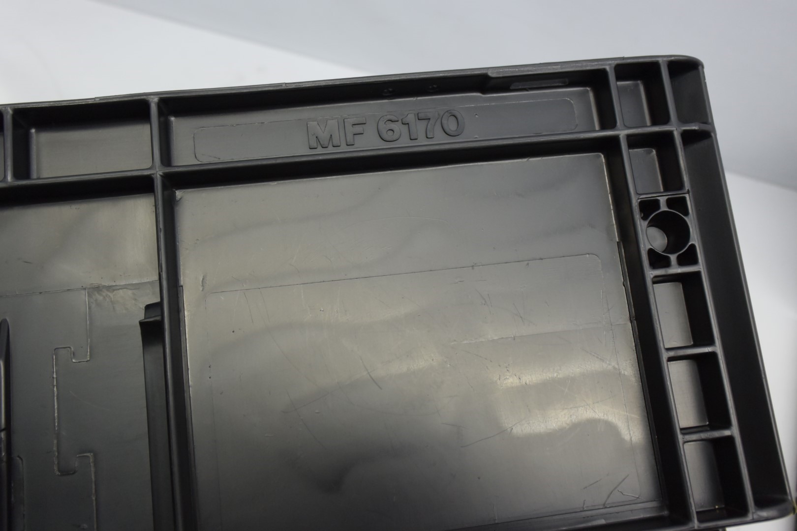 Lagerkiste EF MF 6170 in schwarz von SSI Schäfer 600x400x170 – Bild 6