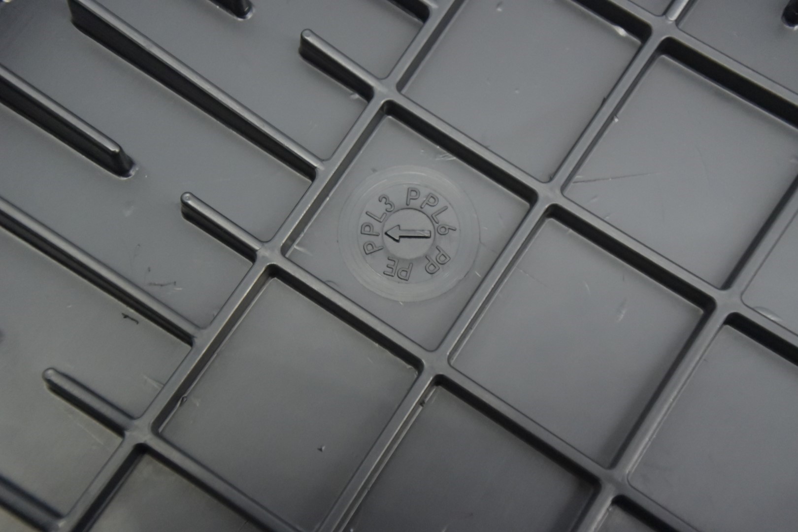 Lagerkiste EF MF 6170 in schwarz von SSI Schäfer 600x400x170 – Bild 5